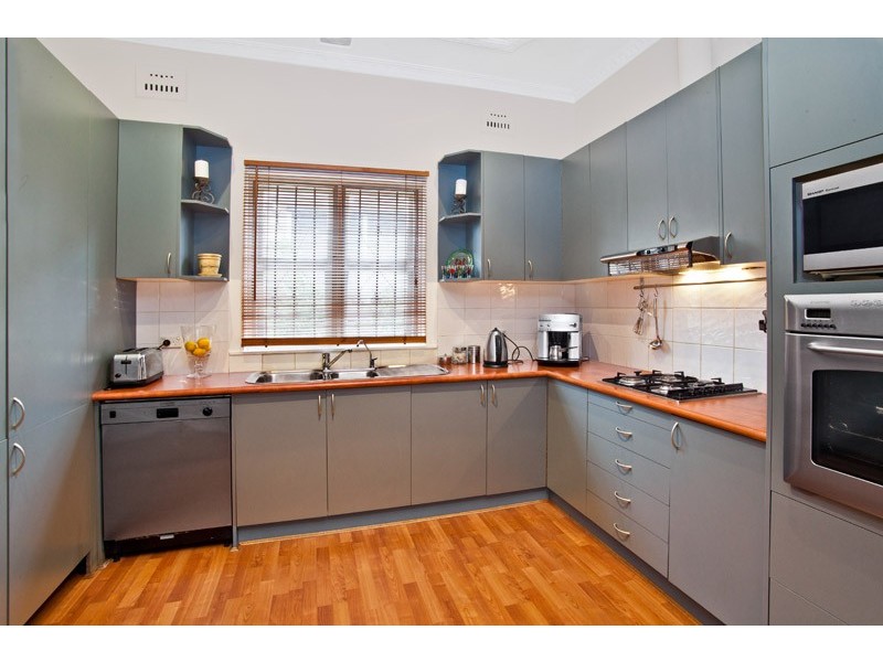 6 Sym Avenue, Burwood NSW 2134