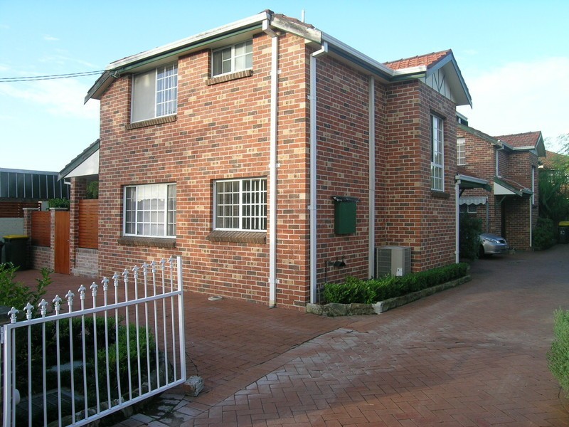 1/10 Bennett Street, Burwood NSW 2134