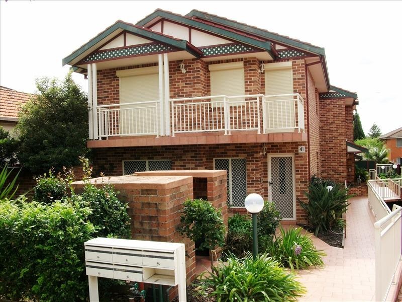 2/41 Duke Street, Campsie NSW 2194