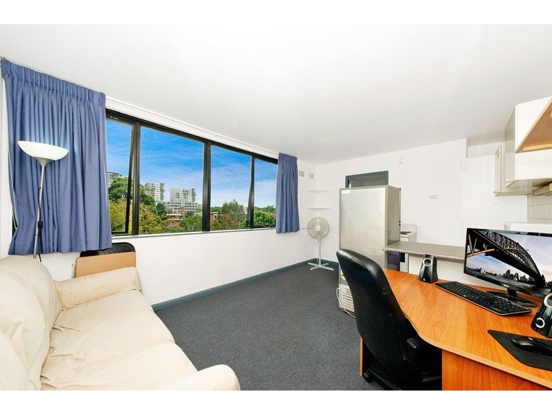 8/25 Waimea Street, Burwood NSW 2134