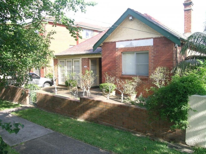 8 Burton Street, Concord NSW 2137
