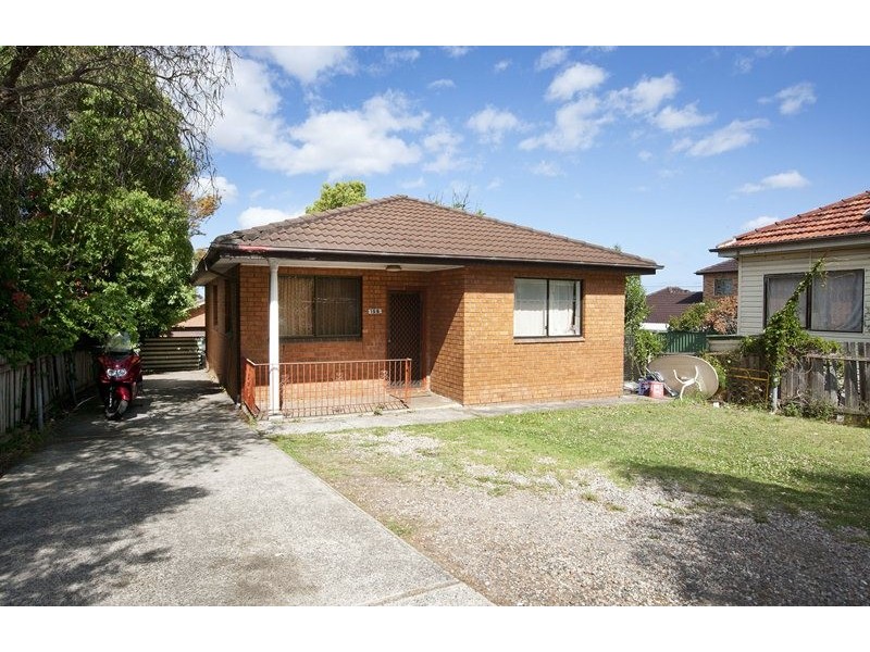 6 Cahill Lane, Greenacre NSW 2190
