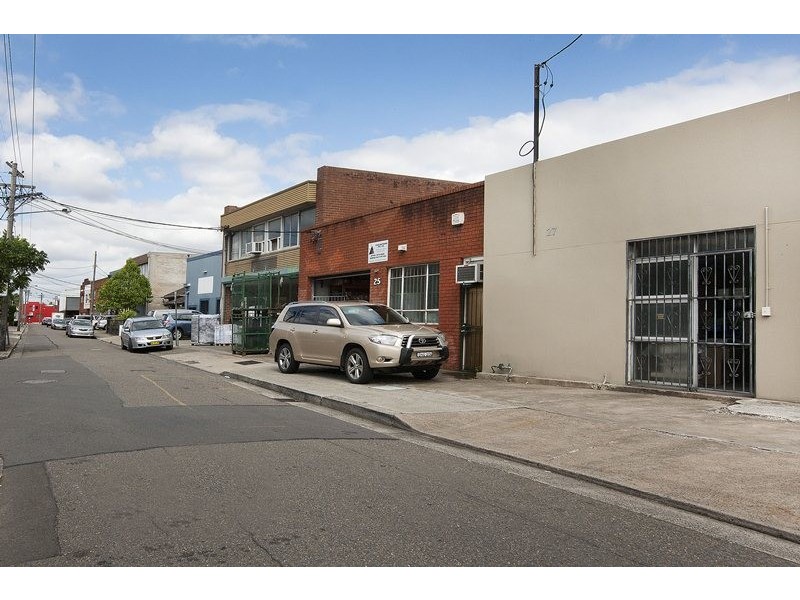 27 Shirlow Street, Marrickville NSW 2204
