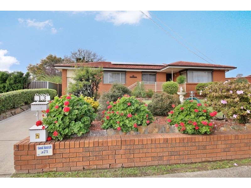 13 Gilliver Crescent, Greenacre NSW 2190
