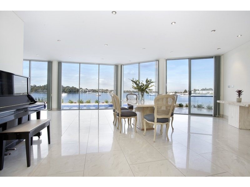 1 Tingara Lane, Cabarita NSW 2137