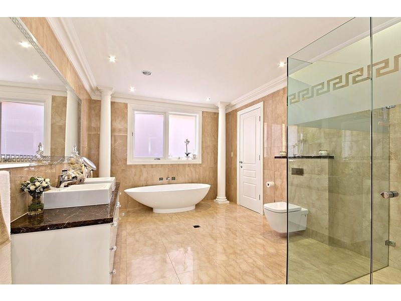 1A Appian Way, Burwood NSW 2134