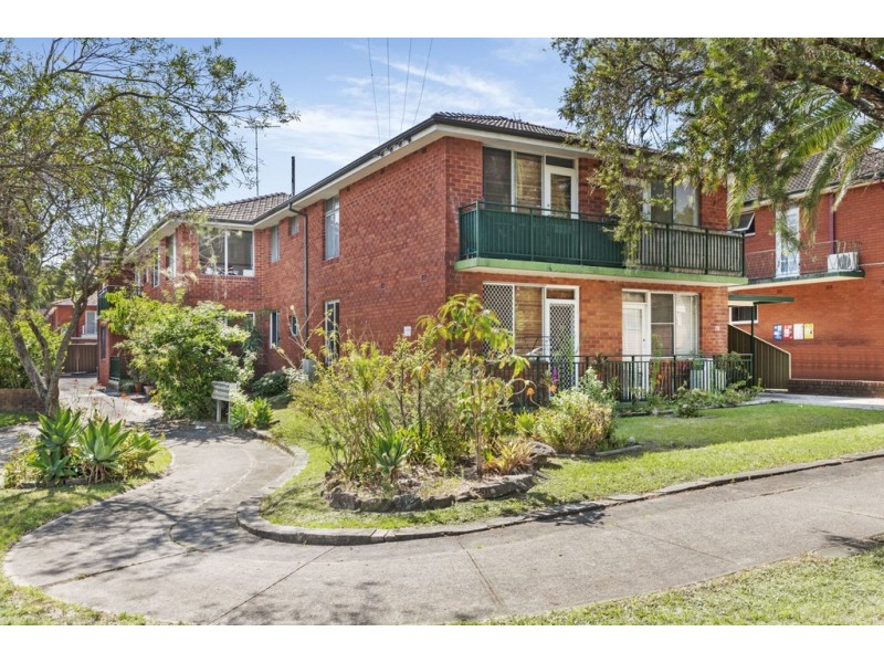 4/28 Morris Avenue, Croydon Park NSW 2133