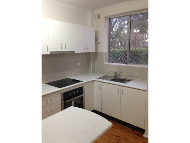 4/28 Morris Avenue, Croydon Park NSW 2133