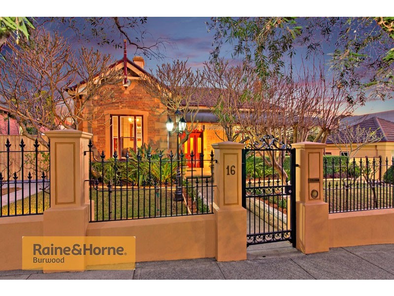 16 Eurella St, Burwood NSW 2134