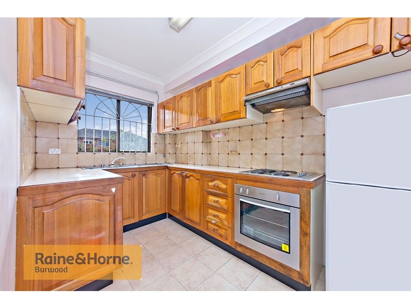 6/76 The Boulevarde (corner of Russell Street), Strathfield NSW 2135