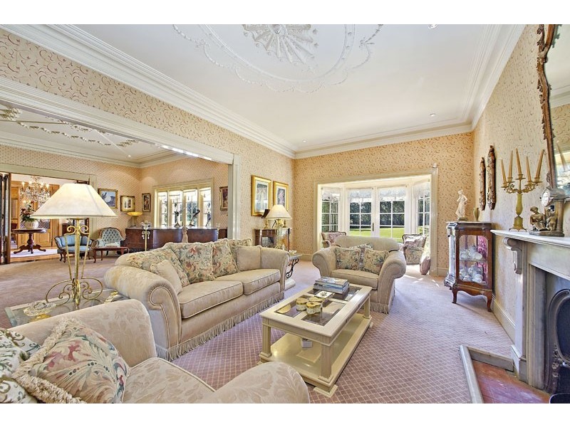 4 Woodside Avenue, Burwood NSW 2134