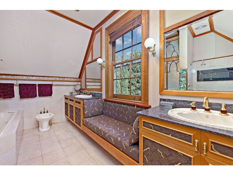 4 Woodside Avenue, Burwood NSW 2134