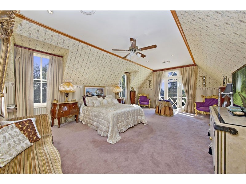 4 Woodside Avenue, Burwood NSW 2134