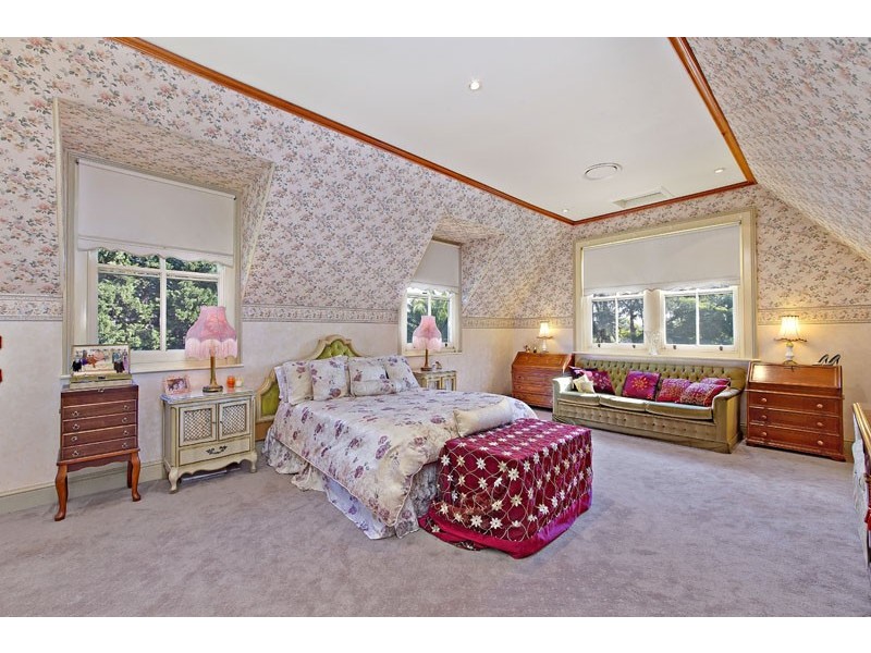 4 Woodside Avenue, Burwood NSW 2134