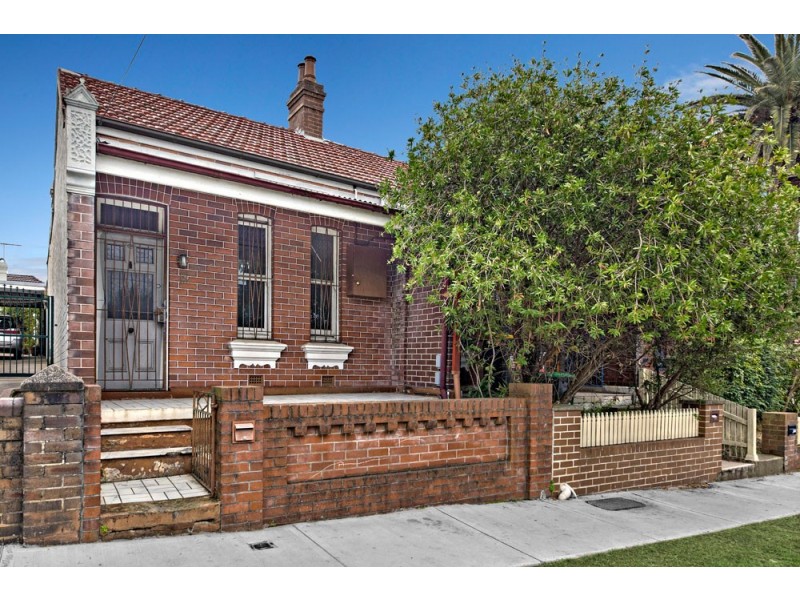 18 Railway Street, Petersham NSW 2049