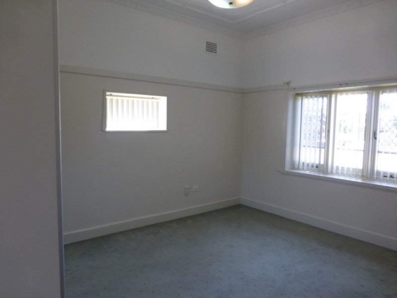 16 Nicholson St, Burwood NSW 2134