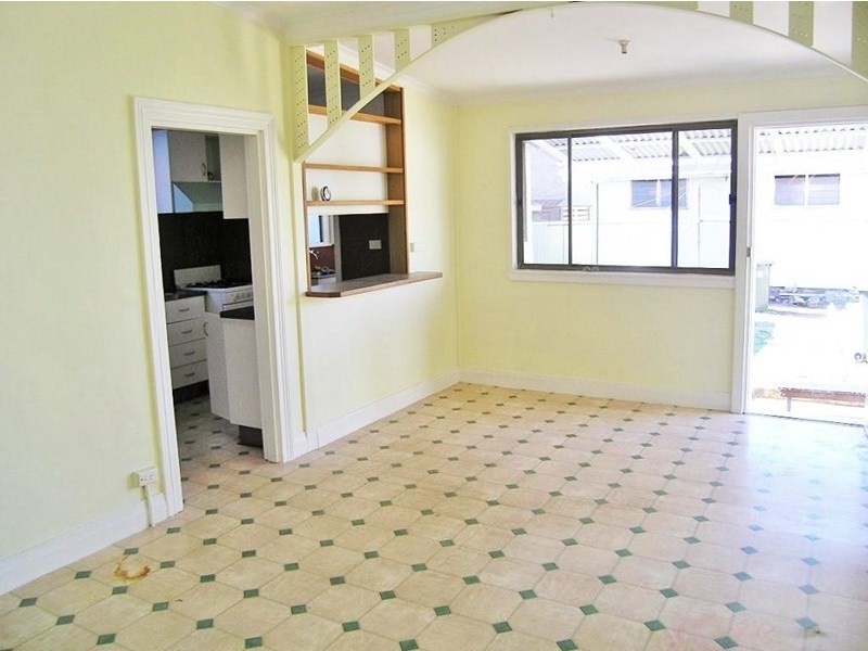 4 Shakespeare St, Campsie NSW 2194