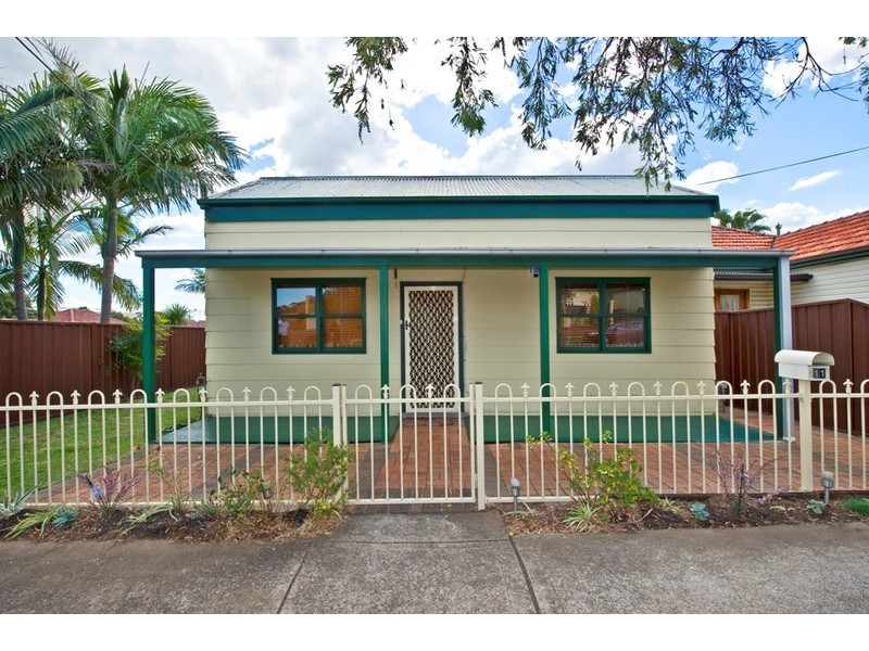 11 Fitzroy Street, Campsie NSW 2194