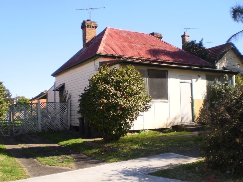 9 Dunmore Street, Croydon Park NSW 2133