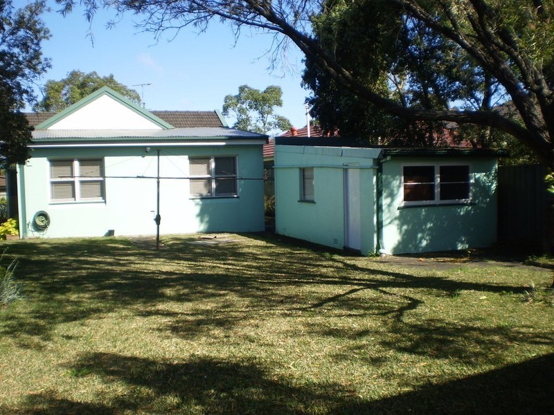 16 Robinson Street, Belfield NSW 2191