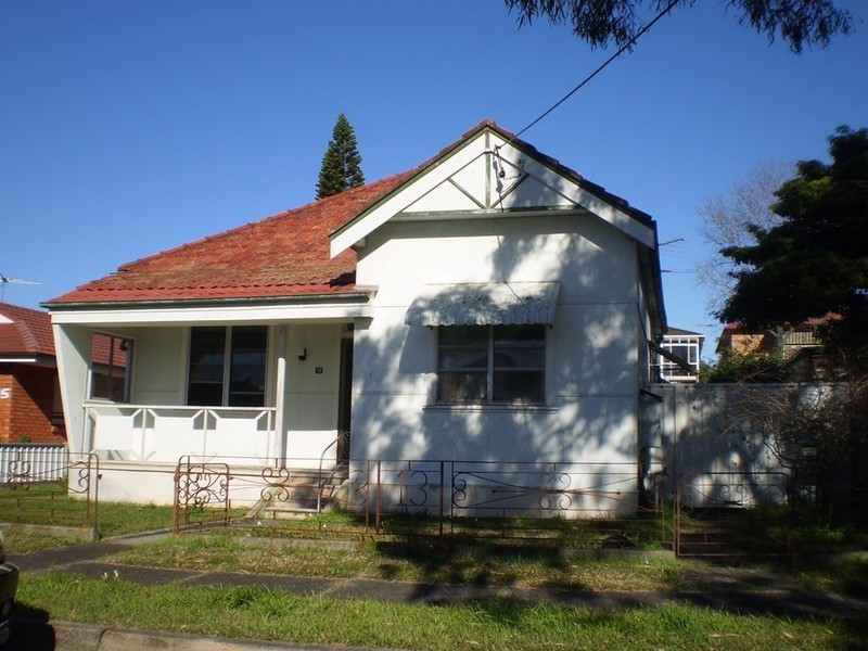 13 Onslow Street, Canterbury NSW 2193