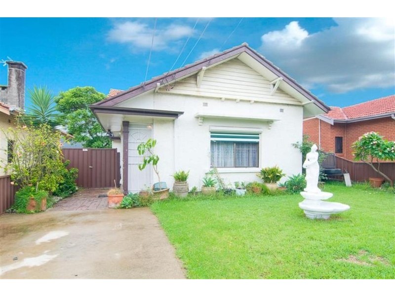 5 Boronia Street, Belfield NSW 2191