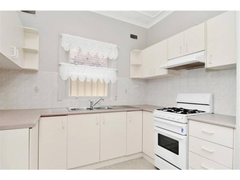 10 Burnham Street, Belfield NSW 2191