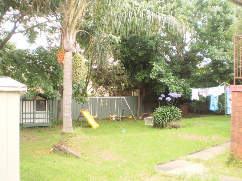 69 Jacaranda Drive, Georges Hall NSW 2198