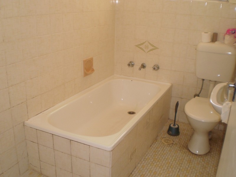 1/146 Victoria Road, Punchbowl NSW 2196