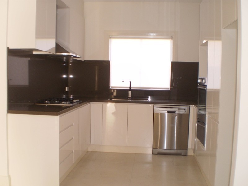 3 Illawong Crescent, Greenacre NSW 2190