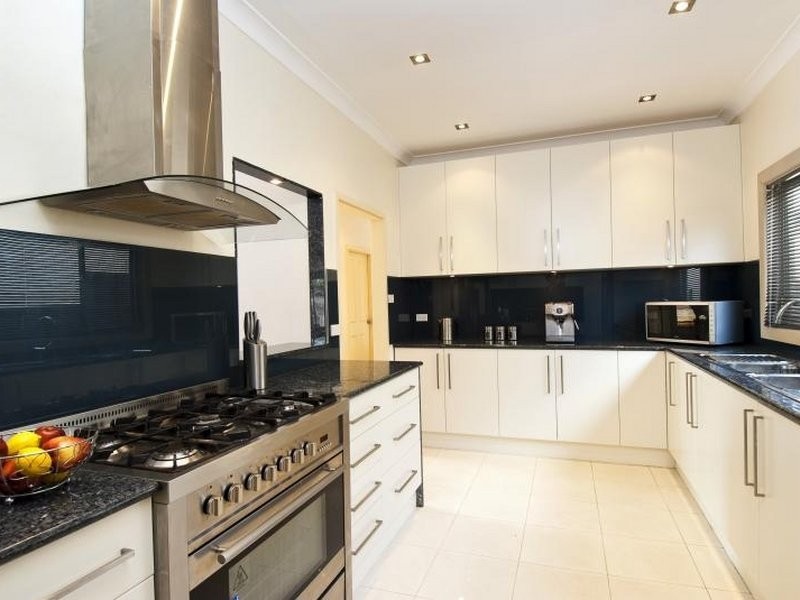 15 Blanche Street, Belfield NSW 2191