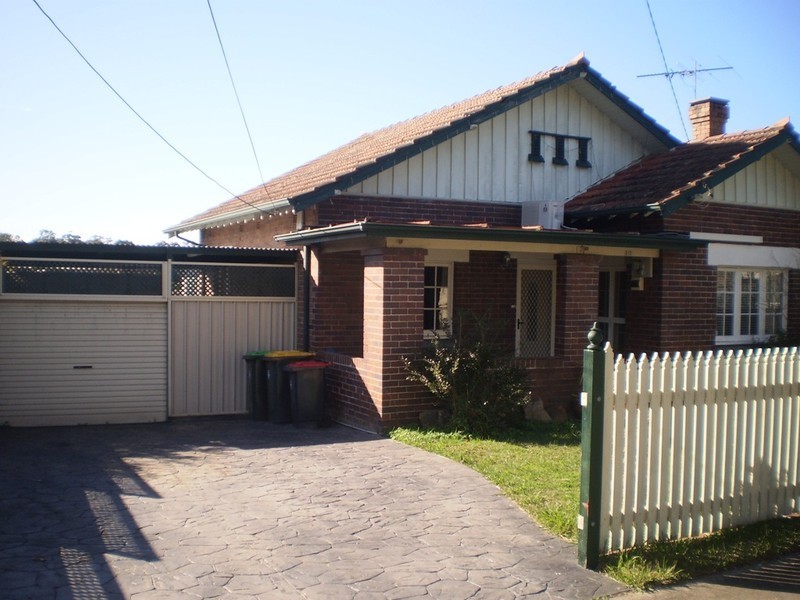 12 Faux Street, Wiley Park NSW 2195