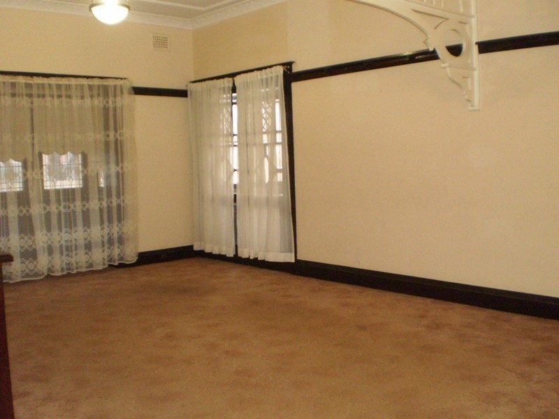 18 Reginald Street, Belmore NSW 2192