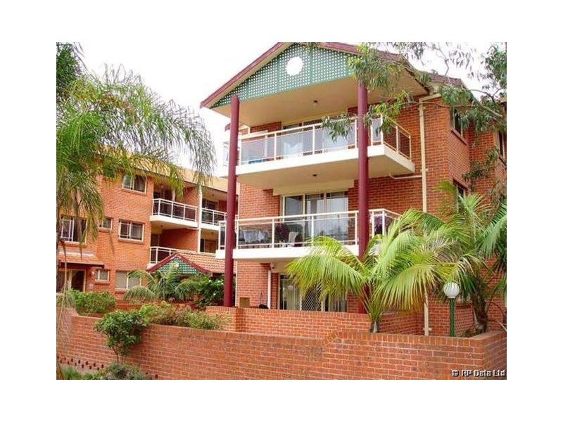 1/18-20 Weigand Avenue, Bankstown NSW 2200