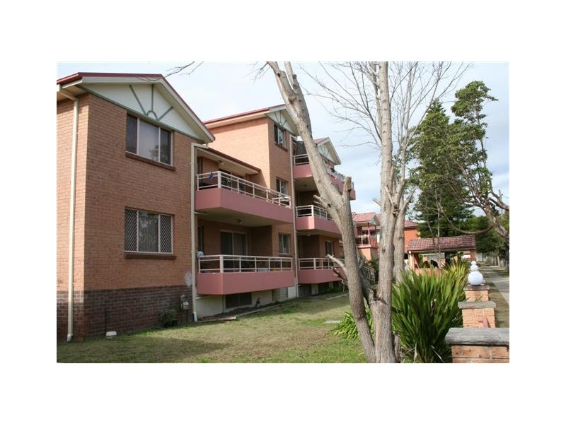 18/3-9 Second Avenue, Campsie NSW 2194