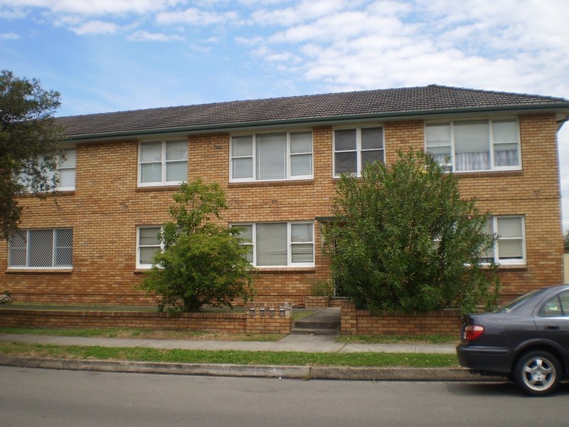 4/29 McKern Street, Campsie NSW 2194