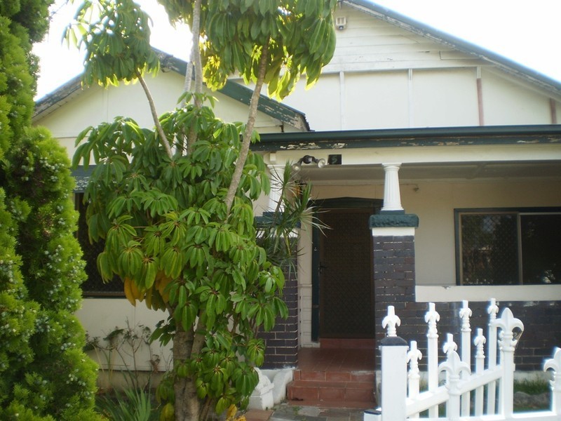 5 Norman Street, Punchbowl NSW 2196