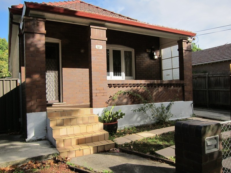 76A Ninth Avenue, Campsie NSW 2194