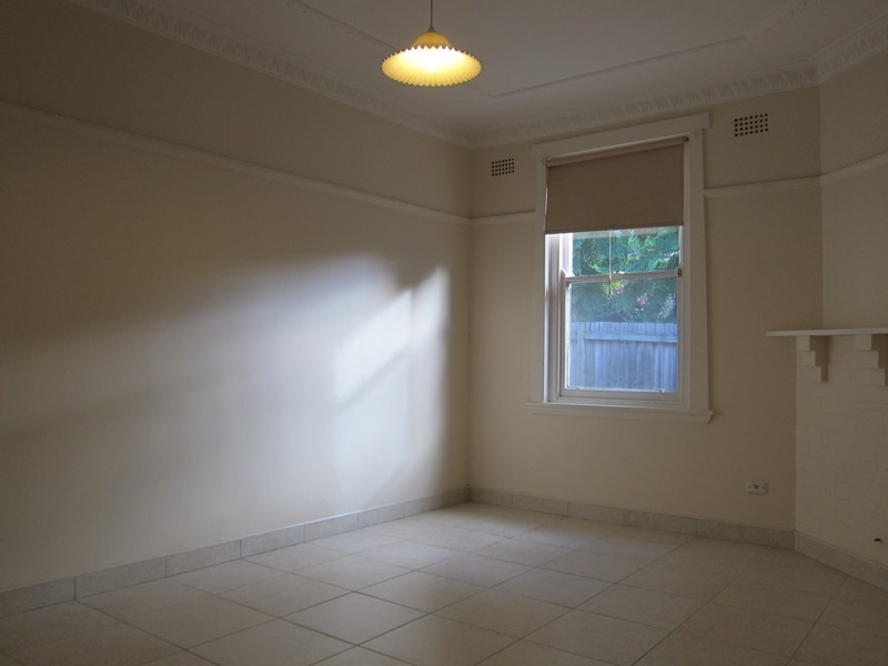 76A Ninth Avenue, Campsie NSW 2194