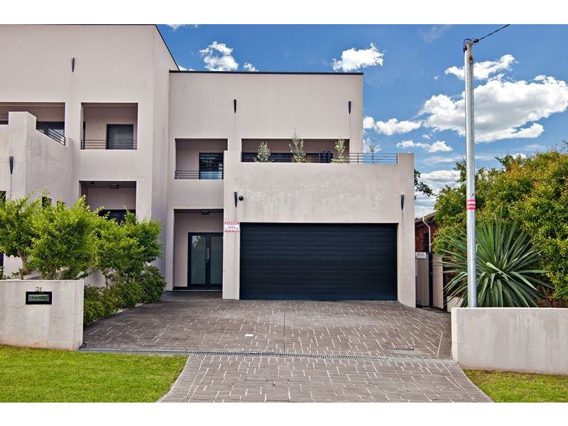 31 Bouvardia Street, Punchbowl NSW 2196