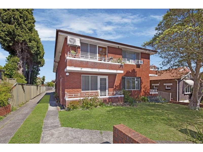 2/25 Willeroo Street, Lakemba NSW 2195