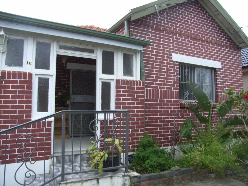 16 Viking Street, Campsie NSW 2194