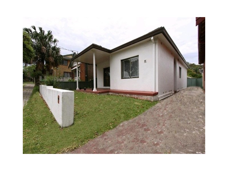 4 Windsor Street, Croydon Park NSW 2133