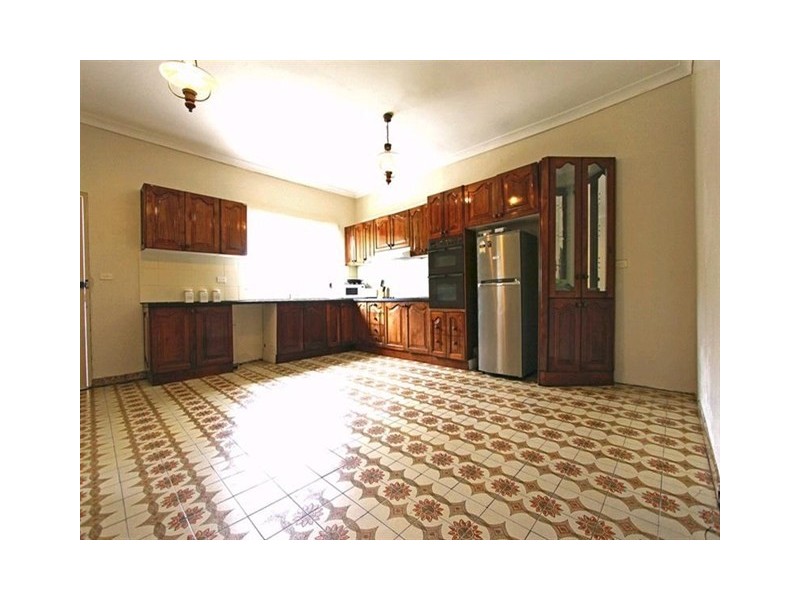 4 Windsor Street, Croydon Park NSW 2133