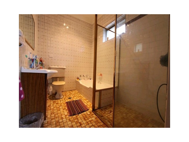 4 Windsor Street, Croydon Park NSW 2133