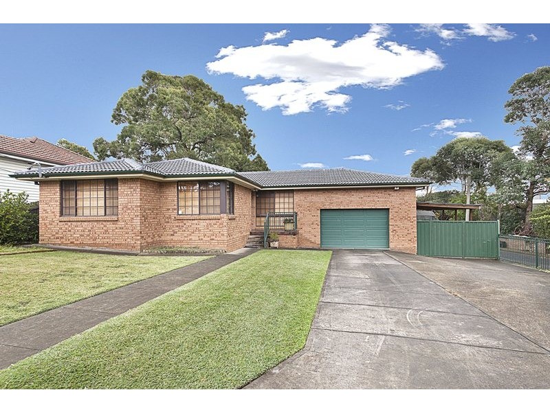1 Pomona Street, Greenacre NSW 2190