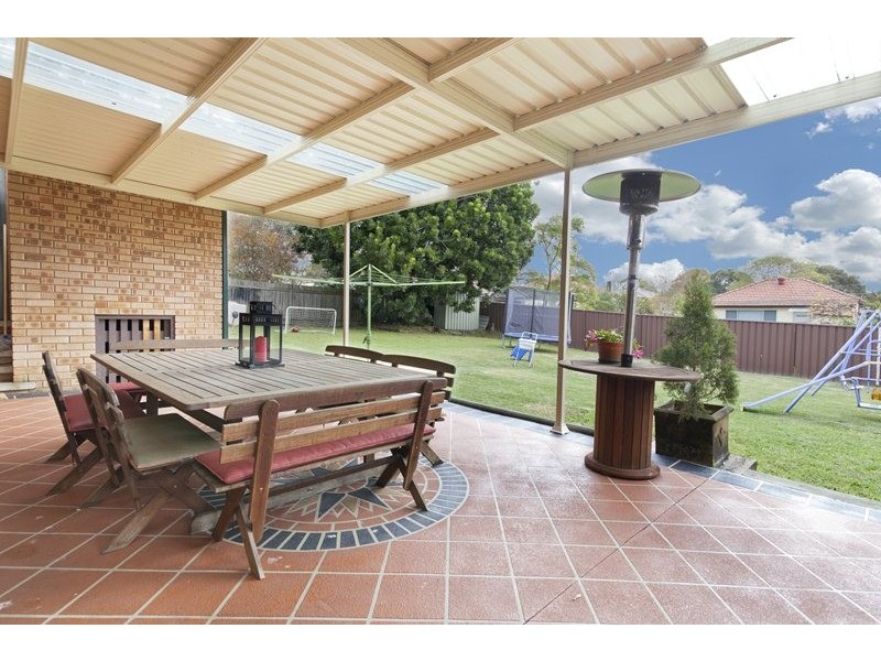 1 Pomona Street, Greenacre NSW 2190