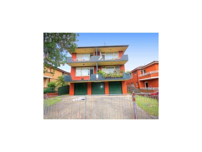 2/12 ST CLAIR STREET, Belmore NSW 2192