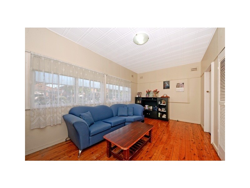 11 Excelsior Street, Belfield NSW 2191