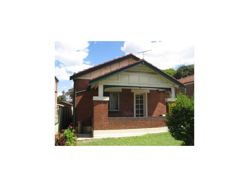 11 Barton Street, Strathfield South NSW 2136